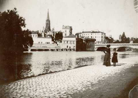 Moyen pont (Metz)